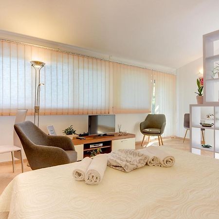 Holiday Home Batel Pula Exterior photo